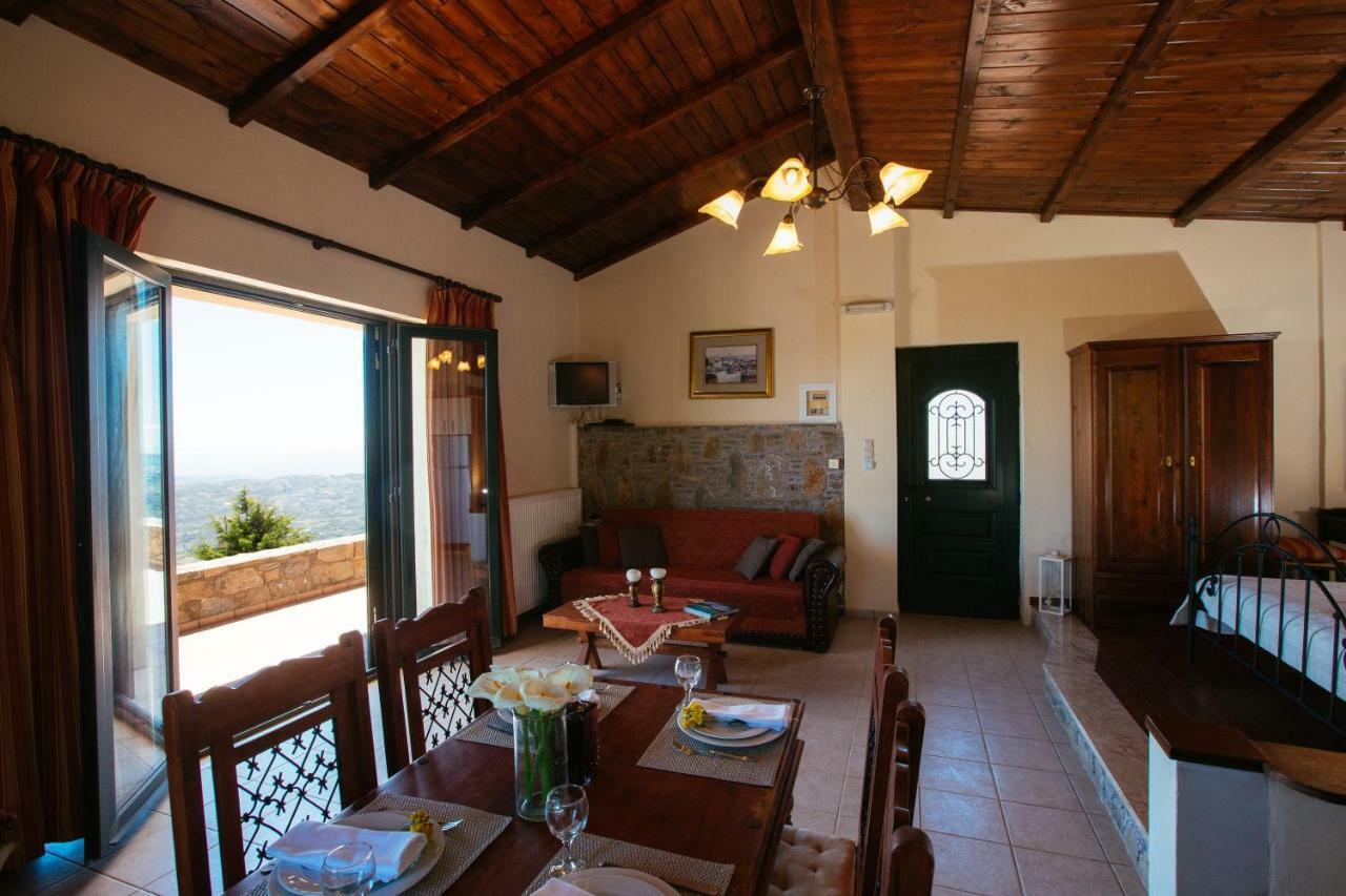 Aetovigla Guesthouse Krousonas  Exteriér fotografie
