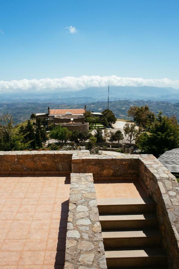 Aetovigla Guesthouse Krousonas  Exteriér fotografie